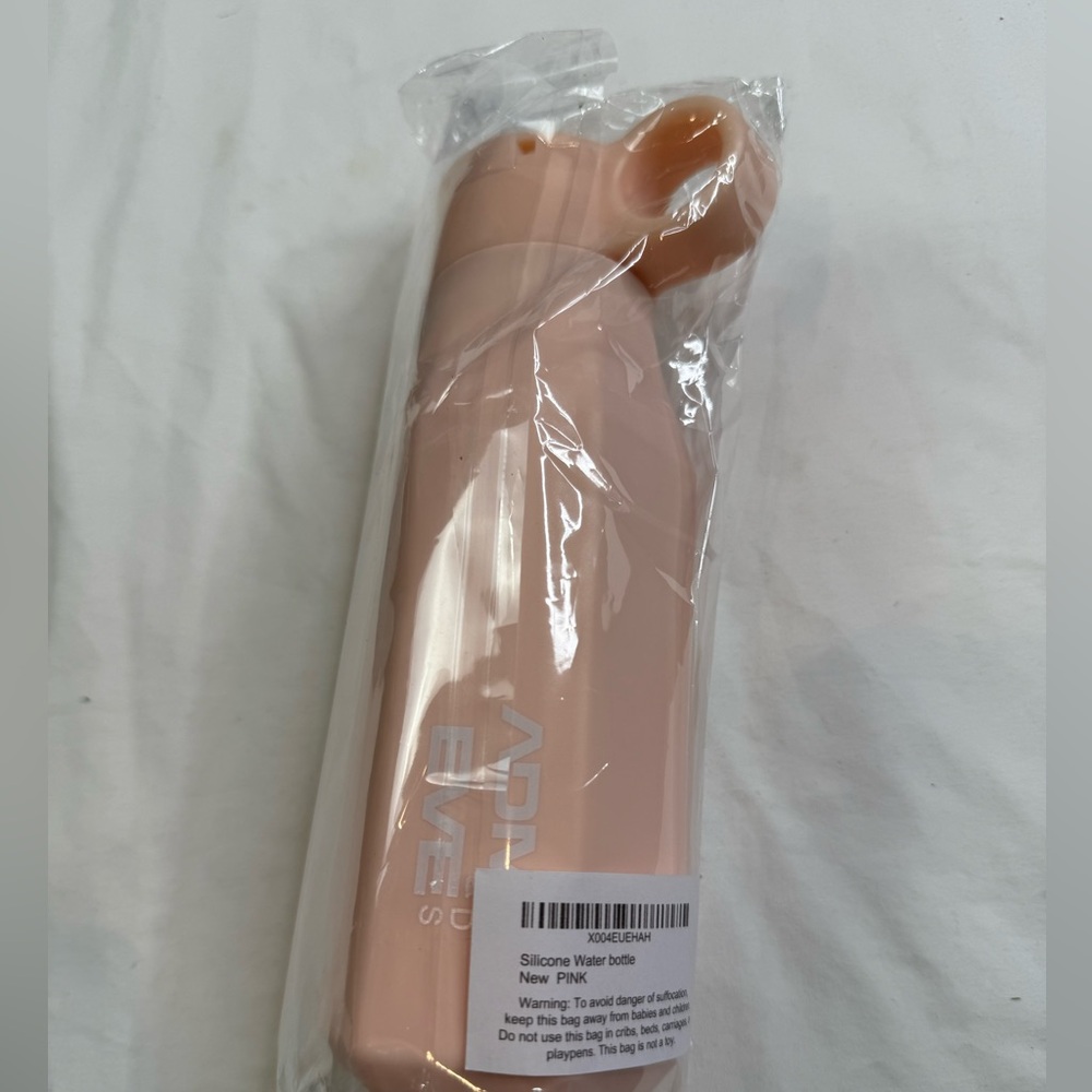 Travel Lightweight Pink Water Bottles, BPA-Free Squeeze Silicone with Straw NEW